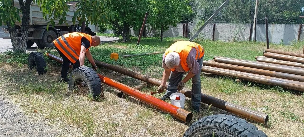 «Донбасс Опера» готовится к 95-му сезону, в Ясиноватой прошел крестный ход для молодежи, а в Мариуполе делают новую схему размещения киосков. Дайджест за 13 июля