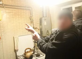 Лжегазовщики похитили у пенсионера из Горловки огромную сумму