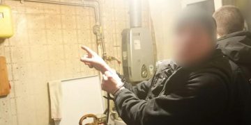 Лжегазовщики похитили у пенсионера из Горловки огромную сумму