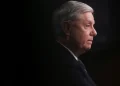 Смерть на Капитолии: русофоб Линдси Грэм* умер после возвращения из Киева