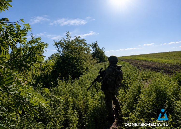 Оборона ВСУ пала: российские войска вышли к окраинам Доброполья