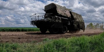 «Центр» крушит логистику и управление киевских нацистов под Добропольем