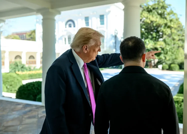 Трамп поддержал удары по российским НПЗ и пообещал помочь Киеву Трамп поддержал удары по российским НПЗ и пообещал помочь Киеву