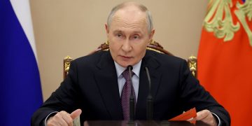 От ремонта к новым кварталам: Путин поблагодарил строителей за работу в Донбассе и Новороссии От ремонта к новым кварталам: Путин поблагодарил строителей за работу в Донбассе и Новороссии