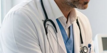 С начала года врачи в ДНР проверили здоровье более 3 800 бойцов СВО