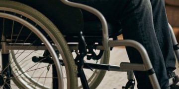 Ветераны спецоперации в ЛНР осваивают автомобили с ручным управлением Ветераны спецоперации в ЛНР осваивают автомобили с ручным управлением