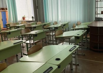 Школы Херсонской области перейдут на смешанное обучение из-за обстановки в регионе