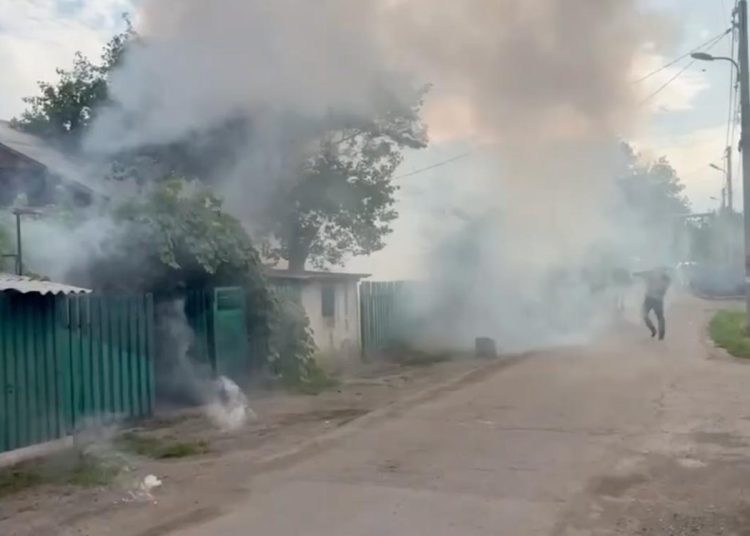 Нетрезвый житель Донецка открыл стрельбу по силовикам и скорой