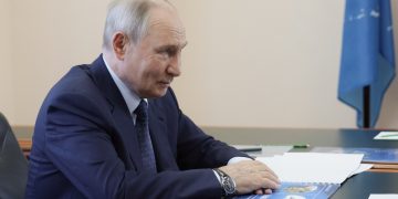Путин заявил, что в россиянах заложен «генетический код победителей» Путин заявил, что в россиянах заложен «генетический код победителей»