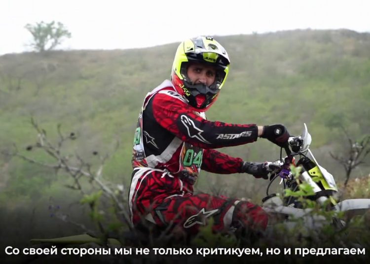 Дворы станут тише: в ДНР открывают площадки для юных питбайкеров
