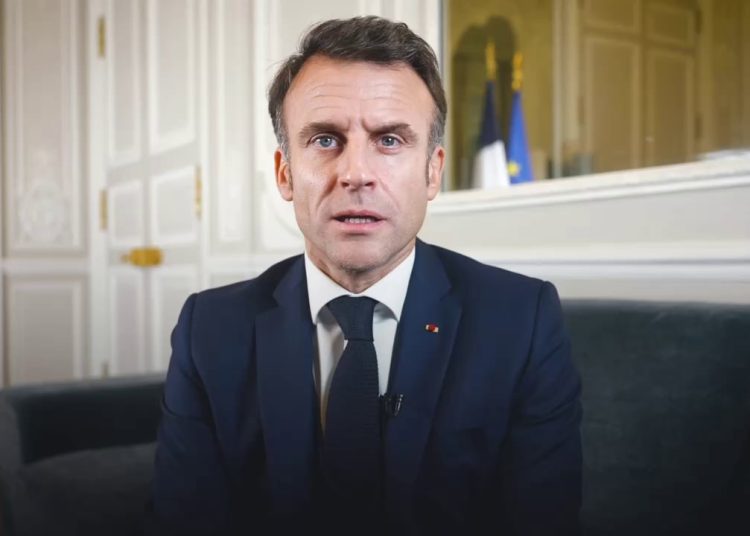 Франция пообещала нарастить военную помощь Украине