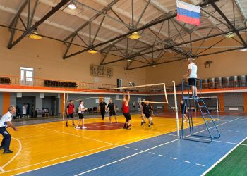Спорт возвращается: в Токмаке и Пологах восстановили школы для 600 детей