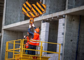Сальдо поздравил строителей Херсонщины: 116 тысяч квадратных метров жилья введут в этом году Сальдо поздравил строителей Херсонщины: 116 тысяч квадратных метров жилья введут в этом году