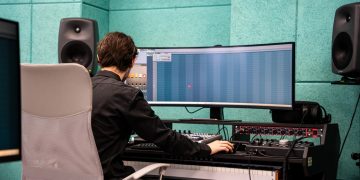 Школьники из Херсонской области смогут учиться в Школе креативных индустрий