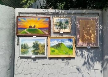 Улица Дениса Иванова на один день стала Луганским Арбатом Улица Дениса Иванова на один день стала Луганским Арбатом
