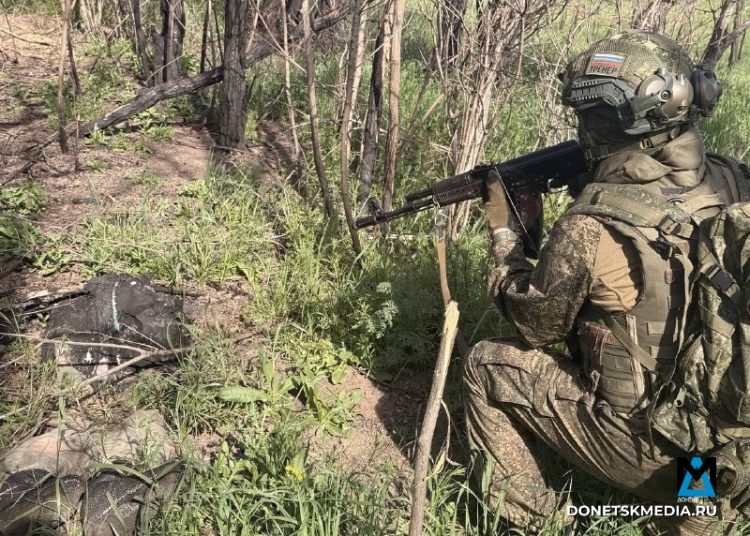 Войска «Центра» завершили окружение сил ВСУ в Доброполье и развивают наступление на Александровку Войска «Центра» завершили окружение сил ВСУ в Доброполье и развивают наступление на Александровку