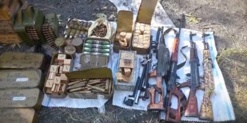 Эхо 2014-го: ФСБ ликвидировала тайник украинских боевиков под Снежным
