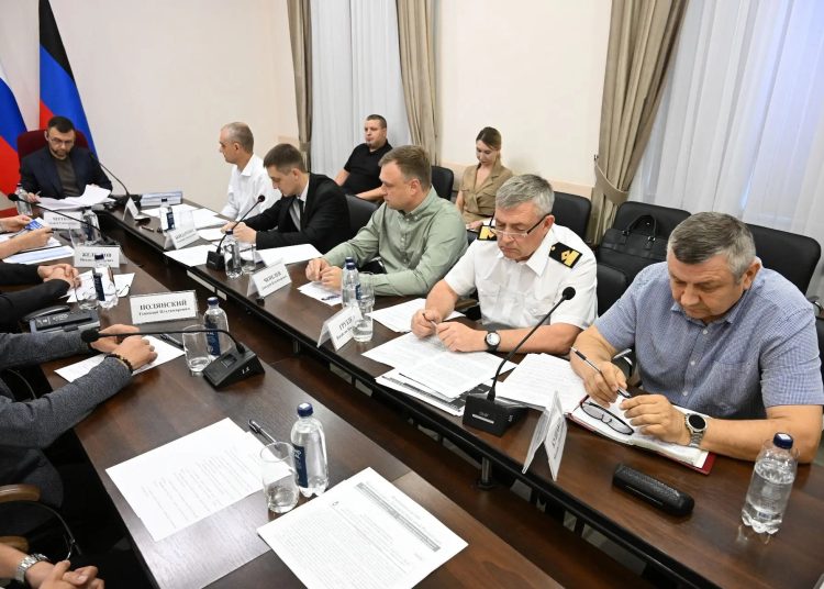 Мариуполь готовят к роли крупного логистического центра на Азовском море