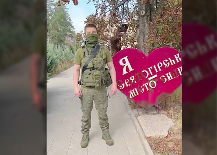 Объективный контроль Святогорска против сомнений: российские бойцы спокойно перемещаются по городу