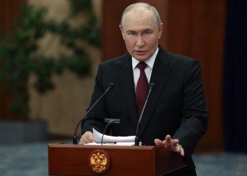 «Найдём, чем ответить»: Путин высказался об угрозах Киева по закрытию неба над РФ