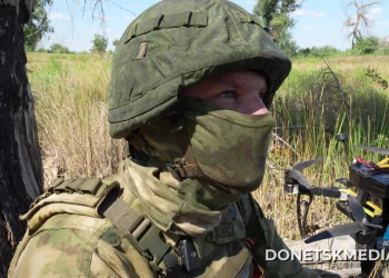 Охота на блиндаж: операторы «Осы» из 77-го полка – о работе дроном-камикадзе на константиновском направлении Охота на блиндаж: операторы «Осы» из 77-го полка – о работе дроном-камикадзе на константиновском направлении