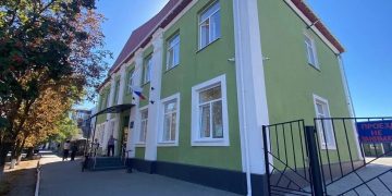 Геническая детская школа искусств готовится к открытию после капремонта Геническая детская школа искусств готовится к открытию после капремонта