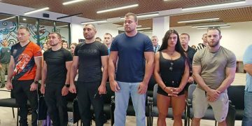 В Луганске в День города прошёл турнир по армрестлингу «Арматура» В Луганске в День города прошёл турнир по армрестлингу «Арматура»