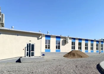 В Мариуполе завершили фасадные работы на здании спортшколы «Олимпия»