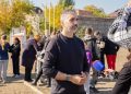 Иппотерапия и прогулки верхом: для детей с нарушениями слуха и зрения устроили выезд в конный клуб