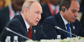 Путин использовал африканскую поговорку, чтобы описать прочность связей России и Африки Путин использовал африканскую поговорку, чтобы описать прочность связей России и Африки