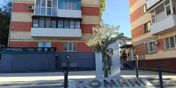 В Луганске при поддержке Москвы открыли памятное место жертвам обстрела 2014 года