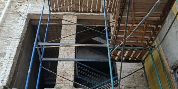 Строителям из Москву пришлось искать особый подход к восстановлению ДК имени Ленина в Луганске