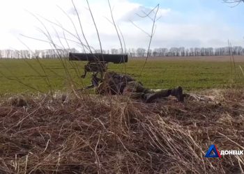 В Доброполье продолжаются городские бои, семь военнослужащих ВСУ сдались