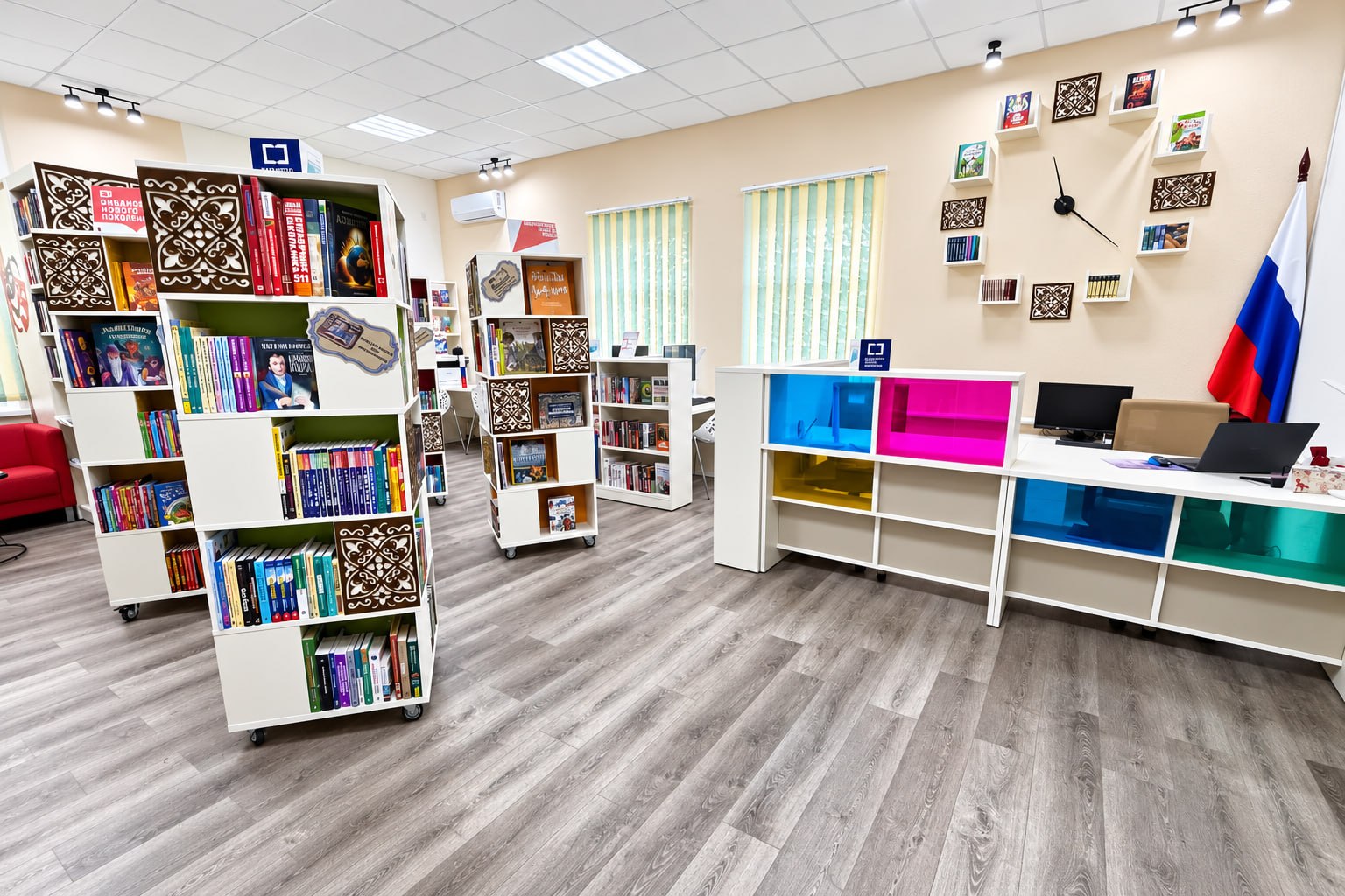Возрождение Мариуполя, проекты для набережной Кальмиуса и новая книга поэтессы Инны Кучеровой. Дайджест за 28 октября
