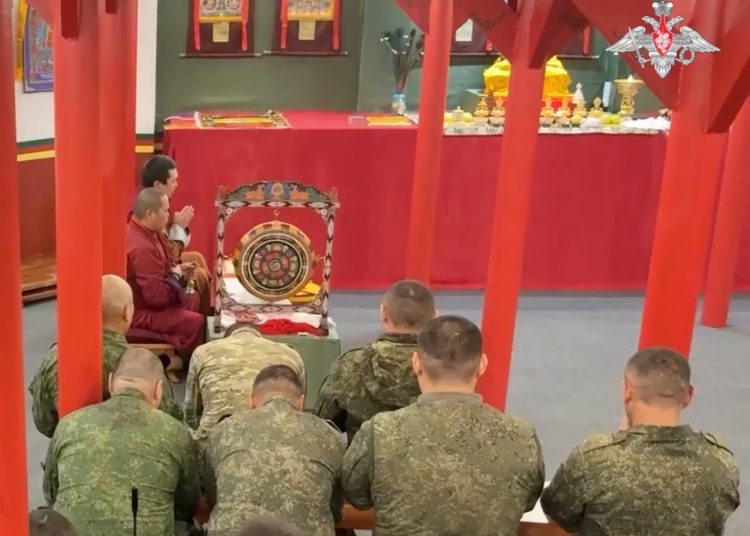 Военнослужащие «Центра» построили подземный буддийский храм в зоне СВО Военнослужащие «Центра» построили подземный буддийский храм в зоне СВО