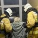 Пожилого мужчину спасли при ночном пожаре в многоэтажке в Мариуполе