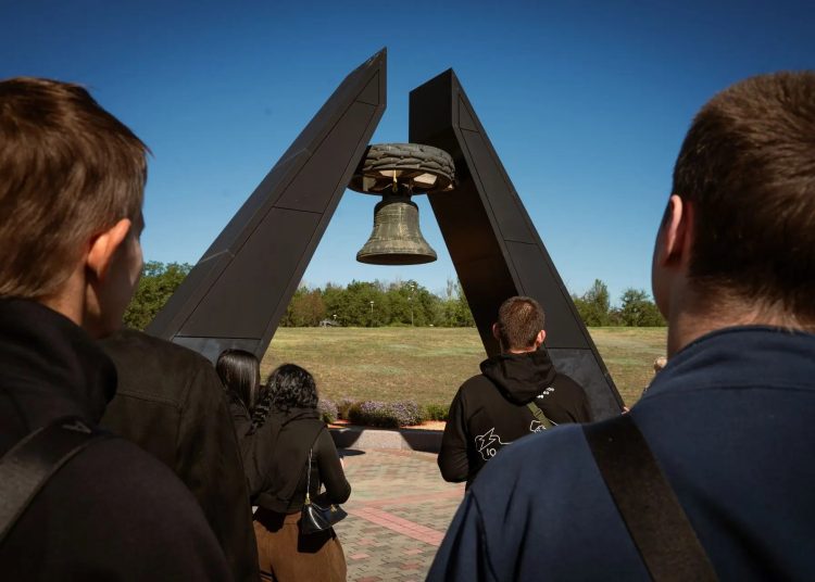 Километры памяти: по дорогам первого автомобильного маршрута ДНР Километры памяти: по дорогам первого автомобильного маршрута ДНР