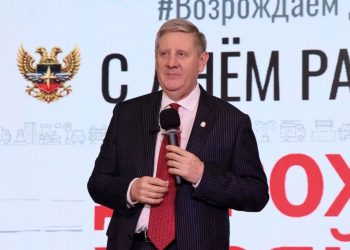 Чертков: более 800 километров дорог приведут в порядок в ДНР в 2026 году