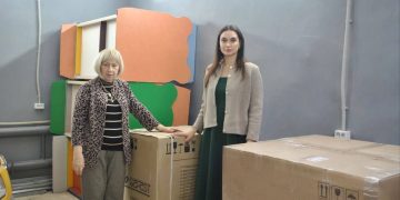 Тепло и свет для детей: соцучреждения ДНР получили стабилизаторы и технику