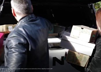 Депутаты Народного Совета ДНР доставили помощь в ПВР Шахтёрска